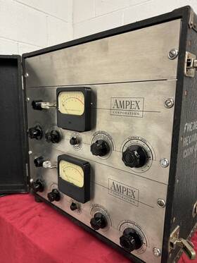 5701 Ampex 2 Vintage Tube Preamps In Road Case - Untested Great For Restoration