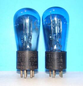 327-127 Arcturus Detector Blue Type No 127 Radio Audio Vacuum 2 Tubes Valves Globe Shape 327 227