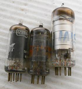 12ba6-12ba7 Assorted Lot Of 3 Vintage Vacuum Tubes 2 12ba6 1 12ba7