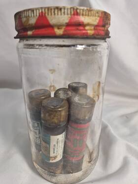 Assorted Fuses-2 5- Antique Buss And 3 Royal Electric Untested Sealed In Jar Usa