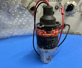 Bl-212 Bomac Vintage Miniature C-band Pulse Beacon Magnetron