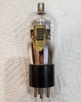 Y-224 Bosch Beautiful Vintage Type 24 Audio Radio Vacuum Tube Fully Tested 124 224 324 24a