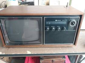 56614 Bradford Very Vintage And Rare Inch Solidstate Tube T.v. Executive
