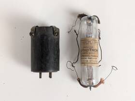 1910-1920s Cunningham 1910s Radio Vacuum Tube Tubular Audiotron Audion Adapter Uv Open Fil