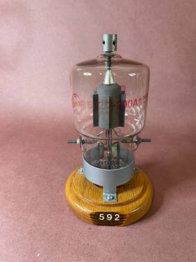 Eimac 3-200a3 592 / Power Transmitting Tube Non-working K5ieg W Her Ut Austin