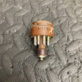 Forway 4-1313 Tube Socket Adapter