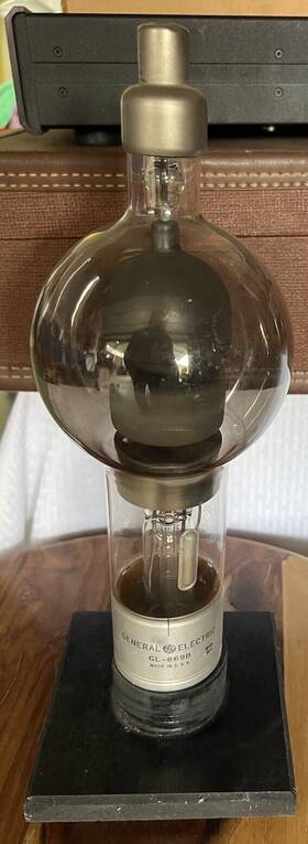 Gl-869b Ge Vintage General Electric Vacuum Tube - Large Display With Stand