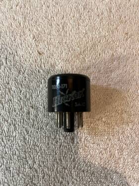 1050-171 Hickok Sa-10 Octal Socket Saver Excellent Condition