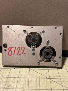 124-311 Johnson 2x Tube Sockets - Elevenar 8122 8121 8873 8874 8875