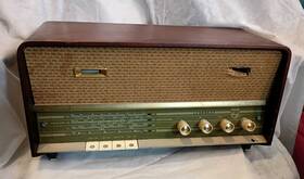B3x02a Philips Vtg Rare Phillips Table Top Tube Radio Holland For Parts Or Repair