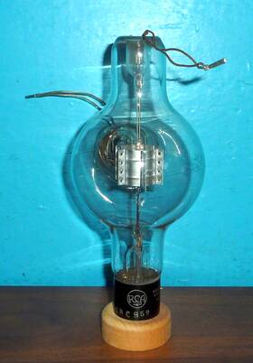 Crc-852 Rca Usn Transmitter Triode Tube For Display Only