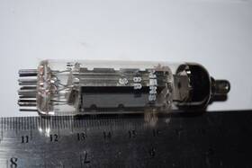 Quantity-1 Siemens Py88-30ae3 In Box Vintage Vacuum Tube New