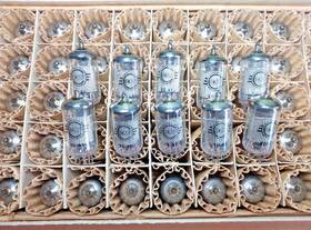 6zh32p Svetlana Unused Us Stock 10 Pcs 6j32p / Ef86 Same Date 1980s Tubes