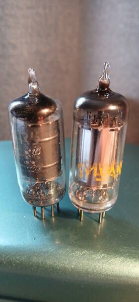 1003-4 Sylvania 1r5 And Undetectable Tube #1003-4