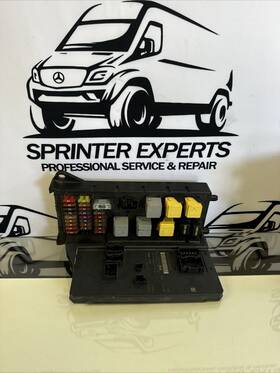 A9069003502 Temic 2014 - 2018 Mercedes-benz Sprinter Sam Fuse Relay Box Module