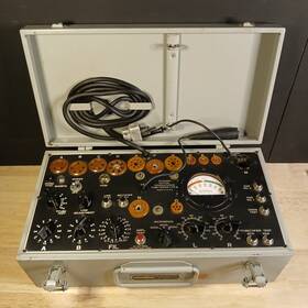 The Triplett Elec. Instr. Co . 1-177-b 1950s U.s. Army Signal Corps Tube Tester - Very Nice Original Condition