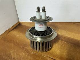 Toshiba Fu-8801f Vtg Transmitting Triode Tube 7t84rb High Frequency 3.8 Kw Japan