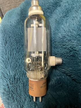 Hf-100 United 4c22 Jan / Vacuum Tube - Transmitting