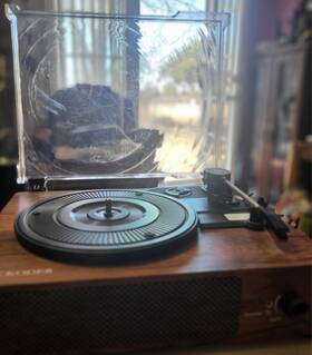 Wockoder Kd-2008 Record Player Turntable With Bluetooth