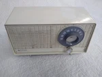 Vintage Mid Century General Electric Am Radio T-1110A Beige. Fixed Price $15.99.
