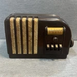 Antique Airline 93BR-508A Am Tube Radio. Fixed Price $75.00.