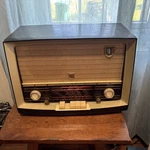 Vintage Philips/norelco B5X68A Tube Radio. Fixed Price $249.99.