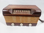 Delco Model R-1229 Tube Type Am Table Radio Working Condition With Video. Fixed Price $250.00.