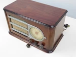Silvertone 1946 Vintage Tube Radio, Partiallly Restored, Works, See Photos. Fixed Price $149.00.