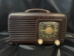 1941 Zenith Brown Bakelite Tube Radio Model 6-D-510. Fixed Price $195.00.